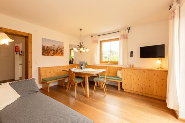 Ferienwohnung "Serles"