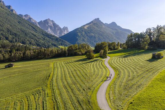 Radweg im Stubaital Radfahren © TVB Stubai Tirol / Sebastian Marko
