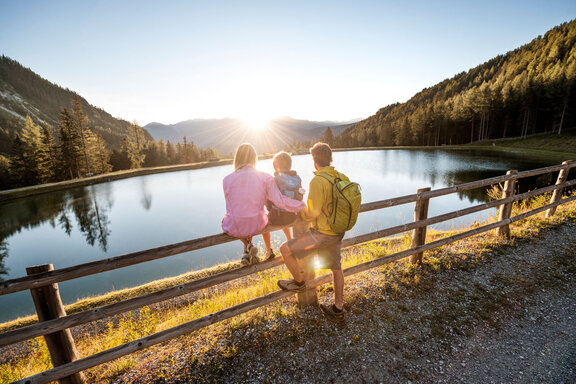 Wandern mit der Familie Wandern mit der Familie © TVB Stubai Tirol / Andre Schönherr
